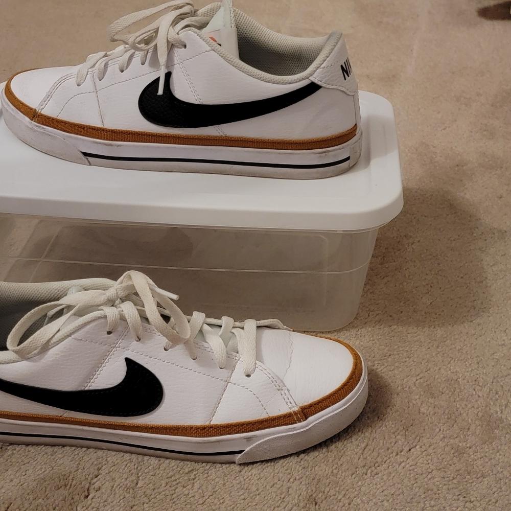 Nike court legacy